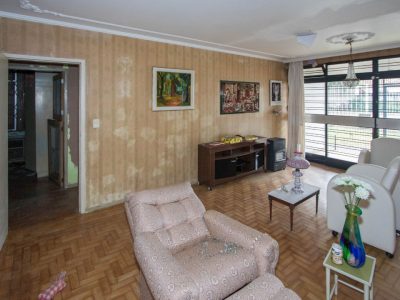 Casa à venda com 200m², 3 quartos, 8 vagas no bairro Cristal em Porto Alegre - Foto 8