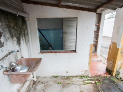 Casa à venda com 200m², 3 quartos, 8 vagas no bairro Cristal em Porto Alegre - Foto 20