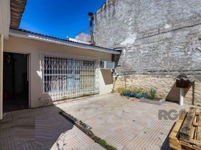 Casa à venda com 186m², 4 quartos, 1 suíte, 2 vagas no bairro Jardim Itu em Porto Alegre - Foto 31