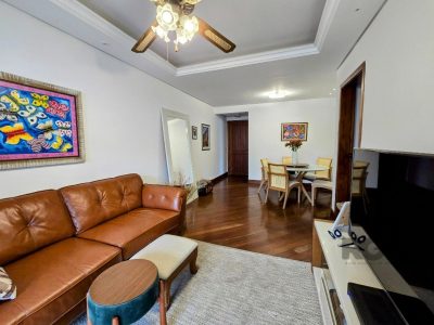 Apartamento à venda com 101m², 3 quartos, 1 suíte, 1 vaga no bairro Bela Vista em Porto Alegre - Foto 3