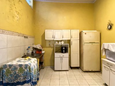 Casa à venda com 64m², 2 quartos no bairro Centro Histórico em Porto Alegre - Foto 13