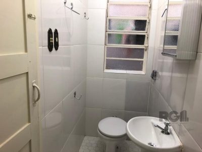 Apartamento à venda com 120m², 3 quartos, 1 suíte no bairro Centro Histórico em Porto Alegre - Foto 12