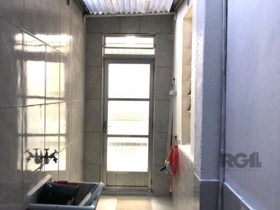 Apartamento à venda com 120m², 3 quartos, 1 suíte no bairro Centro Histórico em Porto Alegre - Foto 14