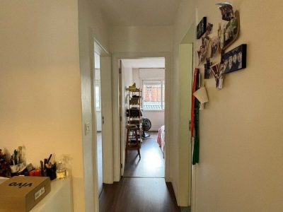 Apartamento à venda com 57m², 2 quartos no bairro São João em Porto Alegre - Foto 4