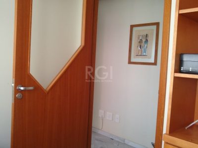 Conjunto/Sala à venda com 46m² no bairro Bom Fim em Porto Alegre - Foto 2