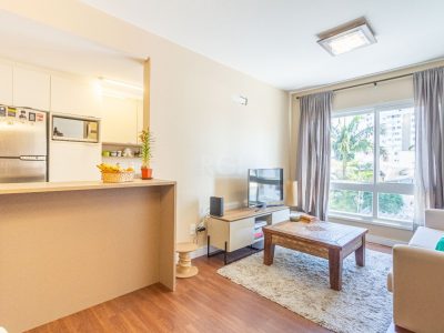 Apartamento à venda com 64m², 2 quartos, 1 suíte, 1 vaga no bairro Santana em Porto Alegre - Foto 4