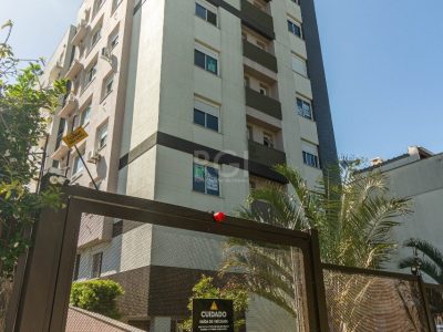 Apartamento à venda com 64m², 2 quartos, 1 suíte, 1 vaga no bairro Santana em Porto Alegre - Foto 17