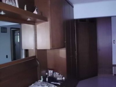 Casa à venda com 168m², 4 quartos, 1 suíte no bairro Protásio Alves em Porto Alegre - Foto 31