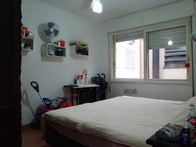 Apartamento à venda com 93m², 3 quartos, 1 suíte, 1 vaga no bairro Santana em Porto Alegre - Foto 7