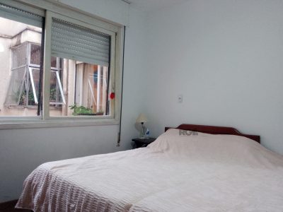 Apartamento à venda com 93m², 3 quartos, 1 suíte, 1 vaga no bairro Santana em Porto Alegre - Foto 8