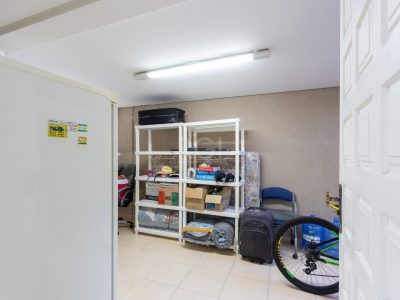 Casa Condominio à venda com 300m², 4 quartos, 2 suítes, 2 vagas no bairro Ipanema em Porto Alegre - Foto 11