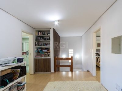 Casa Condominio à venda com 300m², 4 quartos, 2 suítes, 2 vagas no bairro Ipanema em Porto Alegre - Foto 38