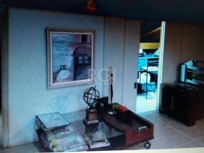 Casa à venda com 198m², 3 quartos, 1 suíte, 2 vagas no bairro Jardim Planalto em Porto Alegre - Foto 14