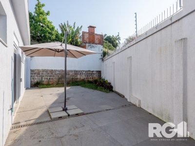 Casa à venda com 400m², 3 quartos, 3 suítes, 3 vagas no bairro Três Figueiras em Porto Alegre - Foto 31