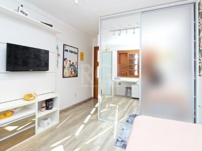 Casa à venda com 230m², 4 quartos, 1 suíte, 3 vagas no bairro Ipanema em Porto Alegre - Foto 27