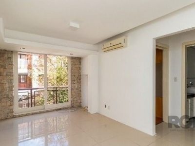 Apartamento à venda com 43m², 1 quarto, 1 vaga no bairro Petrópolis em Porto Alegre - Foto 2