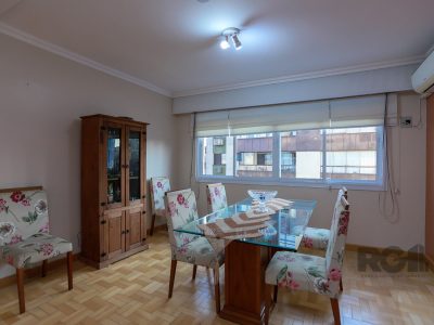 Apartamento à venda com 144m², 3 quartos, 2 suítes, 2 vagas no bairro Petrópolis em Porto Alegre - Foto 8