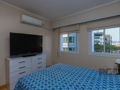 Apartamento à venda com 144m², 3 quartos, 2 suítes, 2 vagas no bairro Petrópolis em Porto Alegre - Foto 27