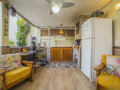 Casa à venda com 196m², 4 quartos, 1 suíte, 3 vagas no bairro Glória em Porto Alegre - Foto 22