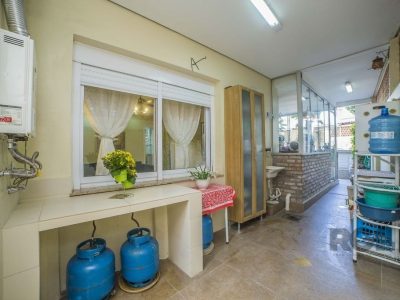 Casa à venda com 196m², 4 quartos, 1 suíte, 3 vagas no bairro Glória em Porto Alegre - Foto 23