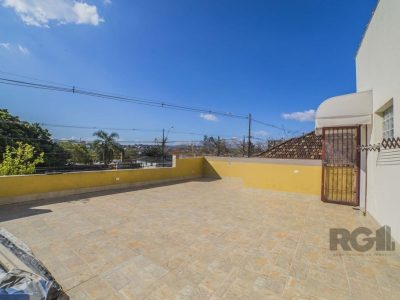 Casa à venda com 196m², 4 quartos, 1 suíte, 3 vagas no bairro Glória em Porto Alegre - Foto 45