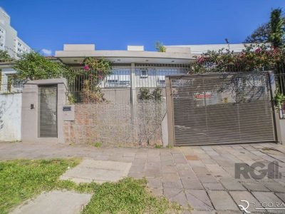 Casa à venda com 196m², 4 quartos, 1 suíte, 3 vagas no bairro Glória em Porto Alegre - Foto 50