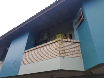 Casa à venda com 135m², 3 quartos, 1 suíte, 1 vaga no bairro Ipanema em Porto Alegre - Foto 2