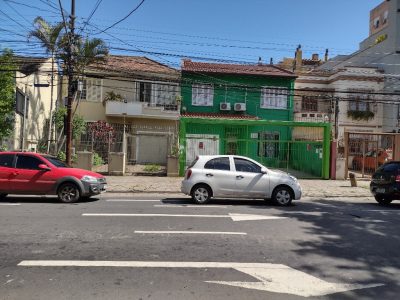 Casa à venda com 292m², 3 quartos, 1 suíte, 2 vagas no bairro Cidade Baixa em Porto Alegre - Foto 3