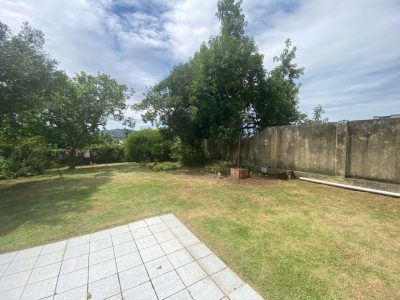 Casa à venda com 293m², 3 quartos, 1 suíte, 4 vagas no bairro Jardim do Salso em Porto Alegre - Foto 4