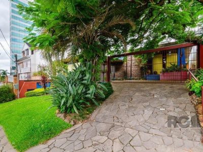 Casa à venda com 250m², 4 quartos, 3 vagas no bairro Chácara das Pedras em Porto Alegre - Foto 7