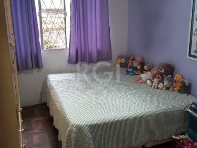 Casa à venda com 160m², 4 quartos, 2 vagas no bairro Vila Ipiranga em Porto Alegre - Foto 2