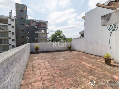 Cobertura à venda com 185m², 3 quartos, 1 suíte, 1 vaga no bairro Passo d'Areia em Porto Alegre - Foto 17