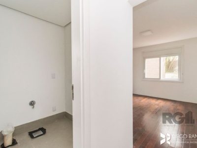 Apartamento à venda com 315m², 3 quartos, 3 suítes, 3 vagas no bairro Cristal em Porto Alegre - Foto 16