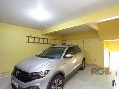 Casa à venda com 310m², 3 quartos, 1 suíte, 2 vagas no bairro Santo Antônio em Porto Alegre - Foto 36