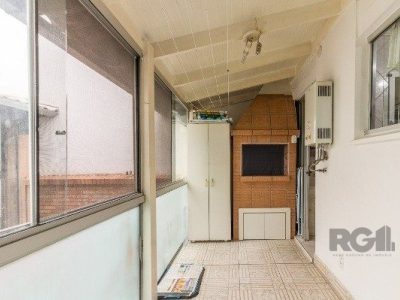 Apartamento à venda com 75m², 2 quartos, 2 vagas no bairro Partenon em Porto Alegre - Foto 3