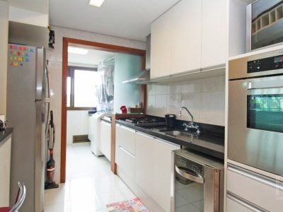 Apartamento à venda com 97m², 2 quartos, 1 suíte, 2 vagas no bairro Petrópolis em Porto Alegre - Foto 9