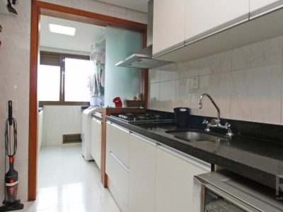 Apartamento à venda com 97m², 2 quartos, 1 suíte, 2 vagas no bairro Petrópolis em Porto Alegre - Foto 10