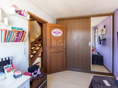 Casa Condominio à venda com 195m², 2 quartos, 1 suíte, 2 vagas no bairro Tristeza em Porto Alegre - Foto 17