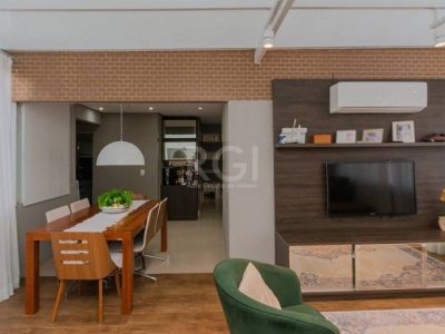 Apartamento à venda com 105m², 3 quartos, 1 suíte, 1 vaga no bairro Floresta em Porto Alegre - Foto 7