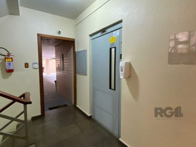 Apartamento à venda com 112m², 3 quartos, 1 suíte, 2 vagas no bairro Petrópolis em Porto Alegre - Foto 30