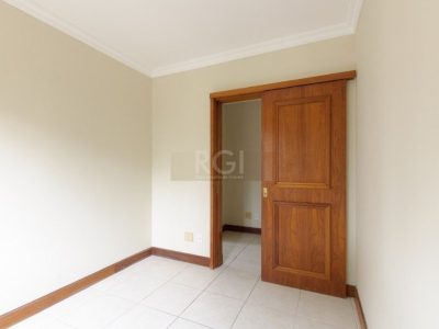 Apartamento à venda com 95m², 3 quartos, 1 suíte, 2 vagas no bairro Tristeza em Porto Alegre - Foto 6