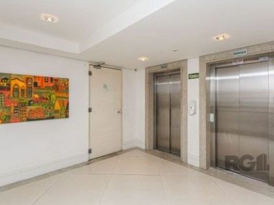 Apartamento à venda com 102m², 3 quartos, 1 suíte, 2 vagas no bairro Rio Branco em Porto Alegre - Foto 4