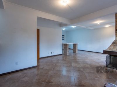 Casa à venda com 267m², 4 quartos, 1 suíte, 4 vagas no bairro Ipanema em Porto Alegre - Foto 6