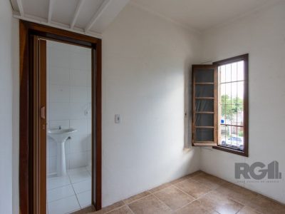 Casa à venda com 267m², 4 quartos, 1 suíte, 4 vagas no bairro Ipanema em Porto Alegre - Foto 50