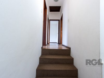 Casa à venda com 267m², 4 quartos, 1 suíte, 4 vagas no bairro Ipanema em Porto Alegre - Foto 33