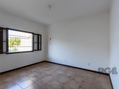 Casa à venda com 267m², 4 quartos, 1 suíte, 4 vagas no bairro Ipanema em Porto Alegre - Foto 41