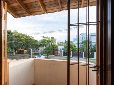 Casa à venda com 267m², 4 quartos, 1 suíte, 4 vagas no bairro Ipanema em Porto Alegre - Foto 46