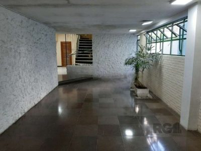 Apartamento à venda com 88m², 3 quartos, 1 vaga no bairro Auxiliadora em Porto Alegre - Foto 11