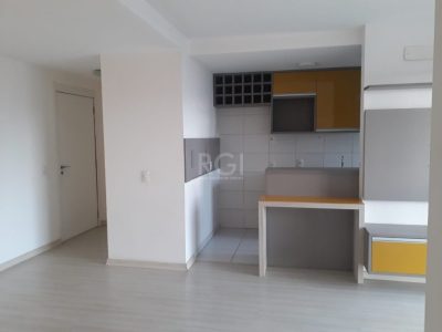 Apartamento à venda com 67m², 2 quartos, 1 suíte, 1 vaga no bairro São Geraldo em Porto Alegre - Foto 2