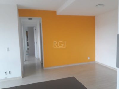 Apartamento à venda com 67m², 2 quartos, 1 suíte, 1 vaga no bairro São Geraldo em Porto Alegre - Foto 4